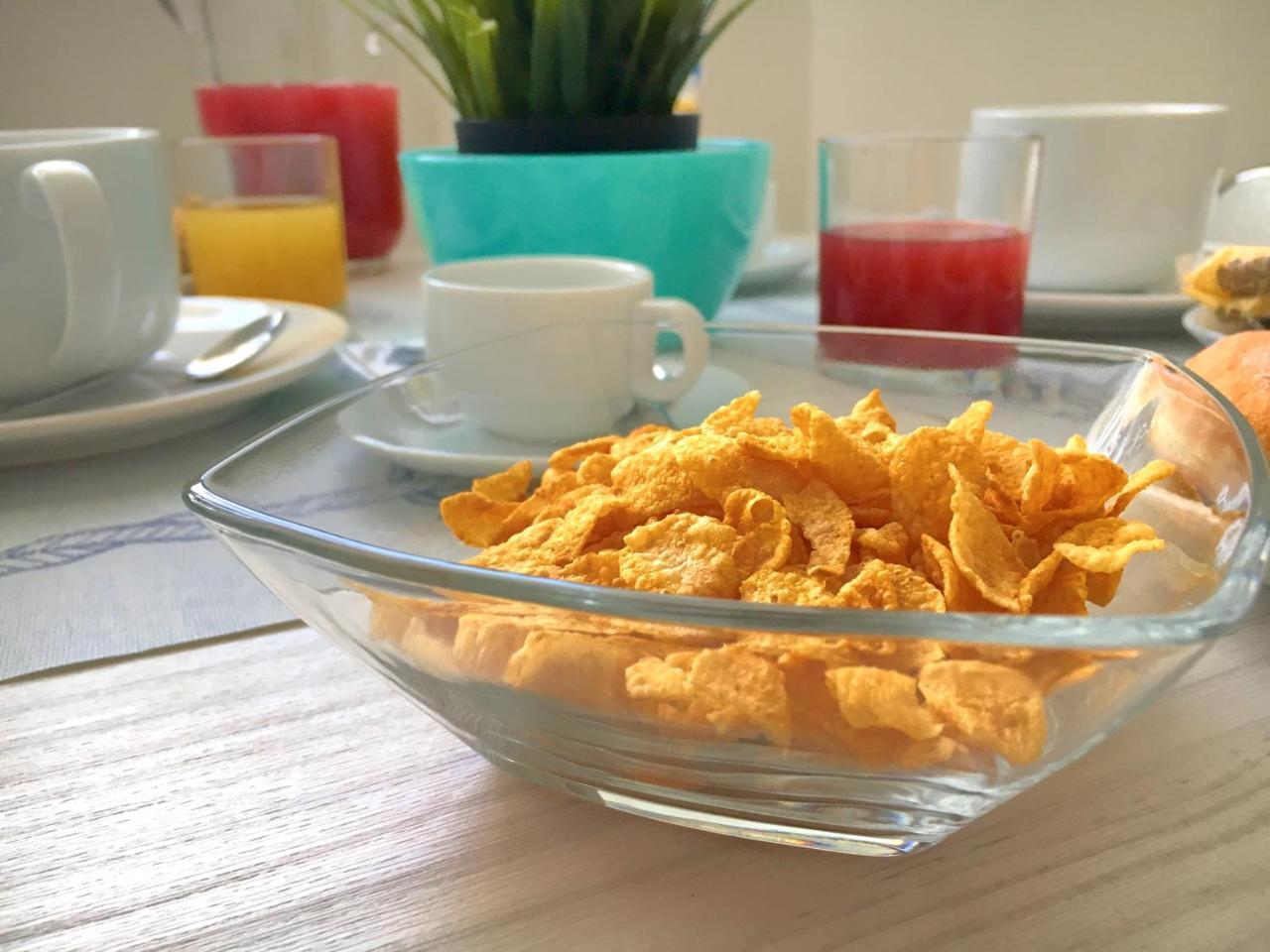 Costa Azzurra Bed & Breakfast *