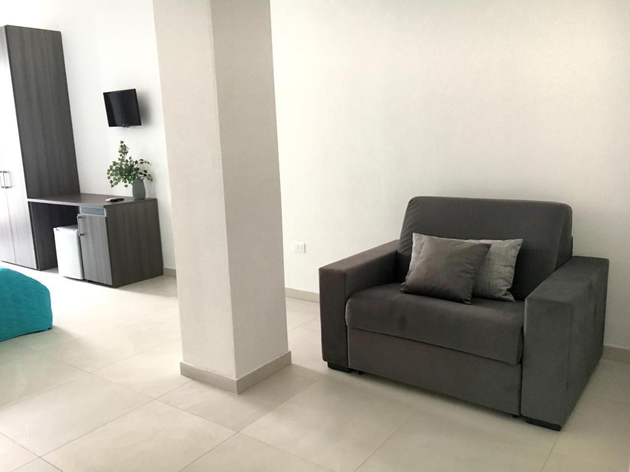Costa Azzurra Bed & Breakfast